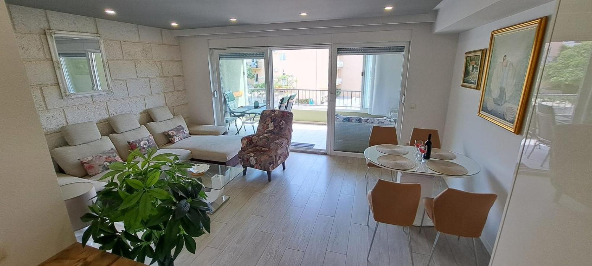 "Modern Apartment Matutu" - Parking Is In The Garage Makarska Buitenkant foto